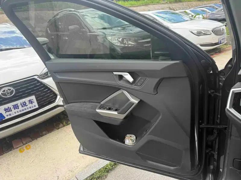 Audi Q3 2021 35 TFSI Fashion Dynamic Edition — миниатюра 5