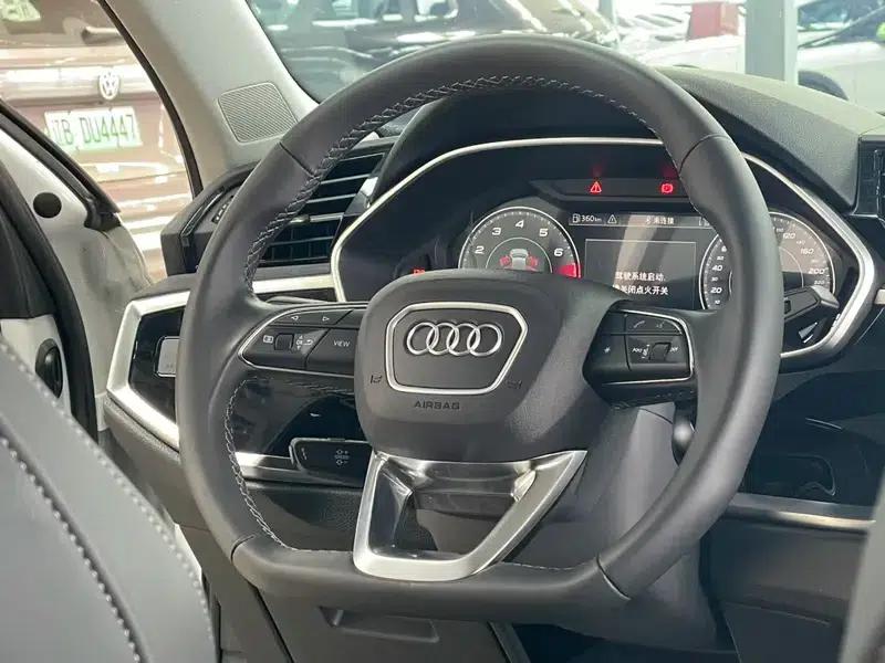 Audi Q3 2022 35 TFSI Fashion Dynamic Edition — миниатюра 12