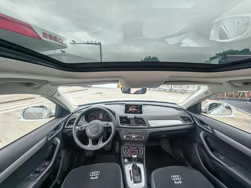 Audi Q3 2018 30th Anniversary Edition 30 TFSI Fashion Model — миниатюра 11