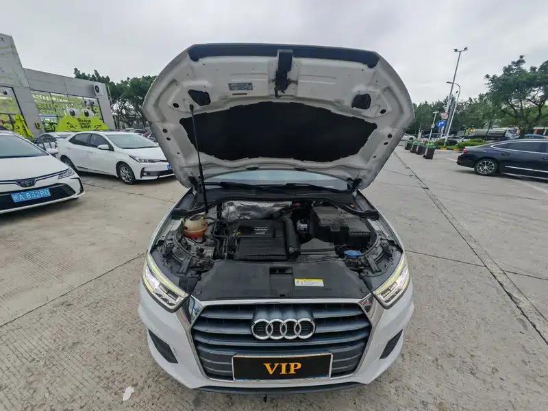 Audi Q3 2018 30th Anniversary Edition 30 TFSI Fashion Model — миниатюра 8