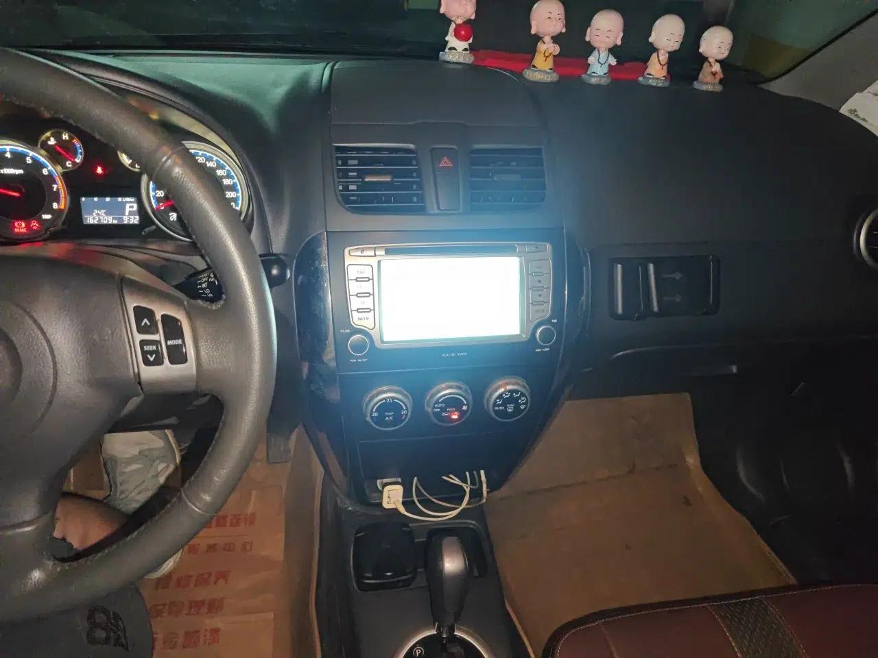 Suzuki SX4 2012 Ruiqi 1.8L Automatic Sport Model — миниатюра 13