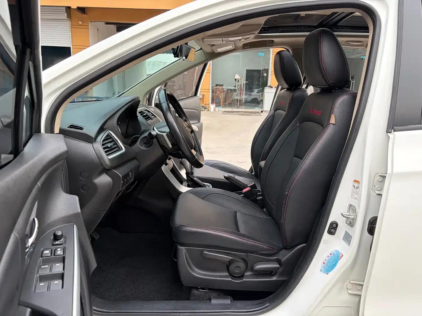 Vitara 2014 1.6L CVT 2WD Elite — миниатюра 5