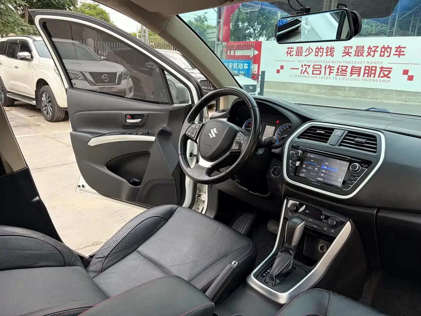 Vitara 2014 1.6L CVT 2WD Elite — миниатюра 10