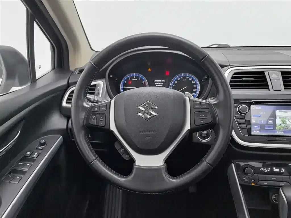 2014 Vitara 1.6L CVT 4WD Premium — миниатюра 11