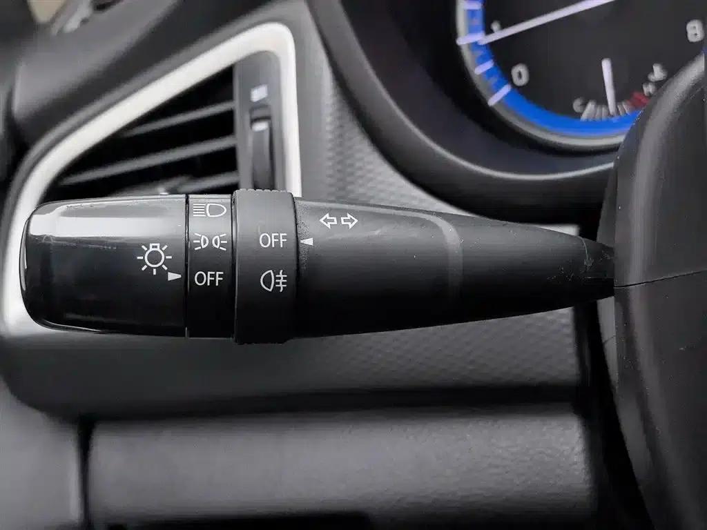 2014 Vitara 1.6L CVT 4WD Premium — миниатюра 21