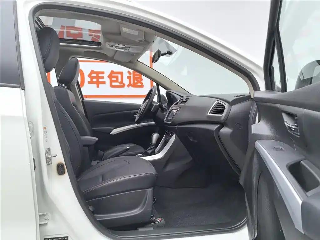 2014 Vitara 1.6L CVT 4WD Premium — миниатюра 23