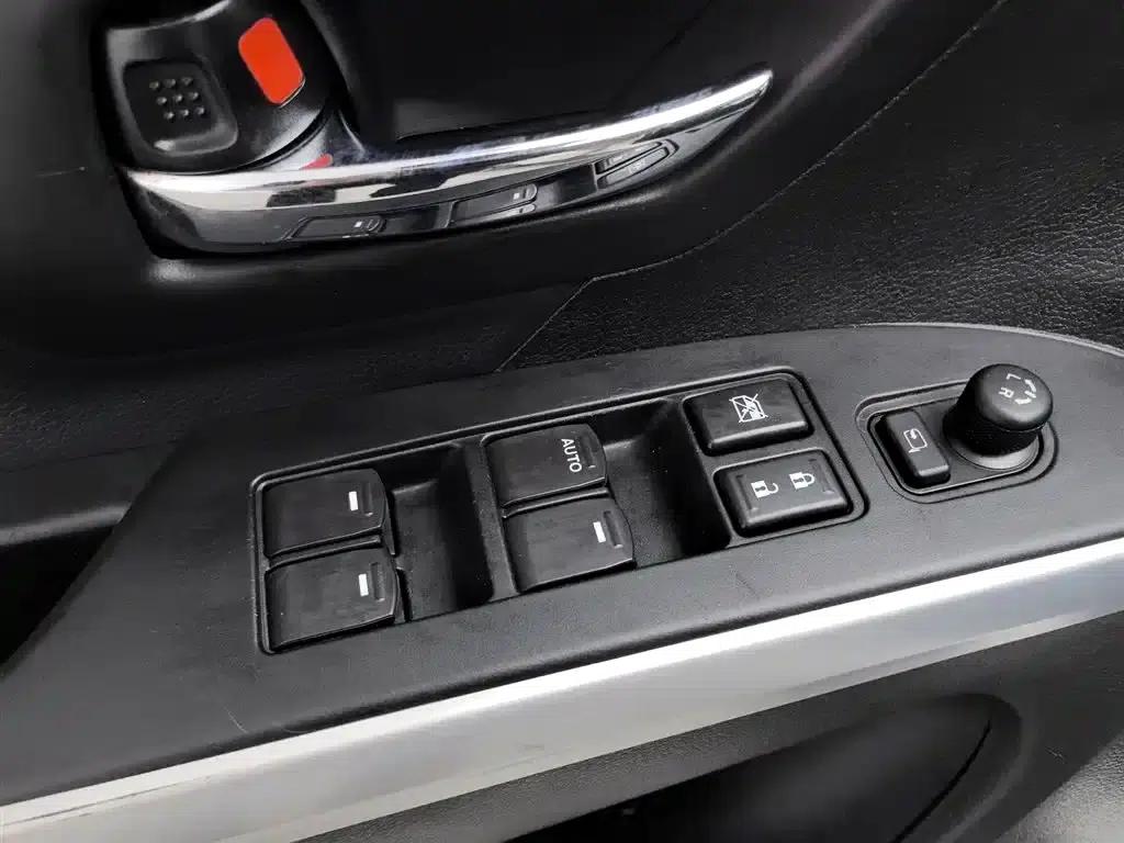 2014 Vitara 1.6L CVT 4WD Premium — миниатюра 9