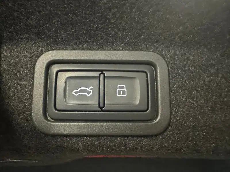 Audi A6L 2025 45 TFSI Premium Dynamic Edition — миниатюра 17