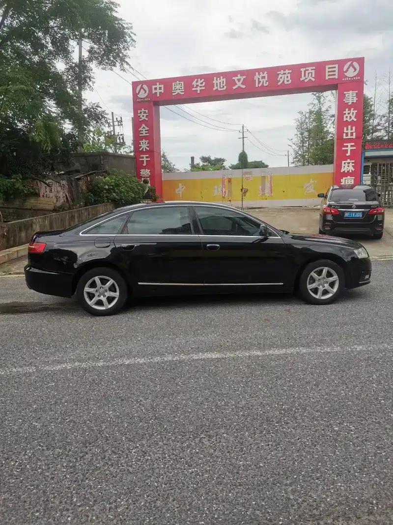 Audi A6L 2011 2.0 TFSI Automatic Standard Edition — миниатюра 4