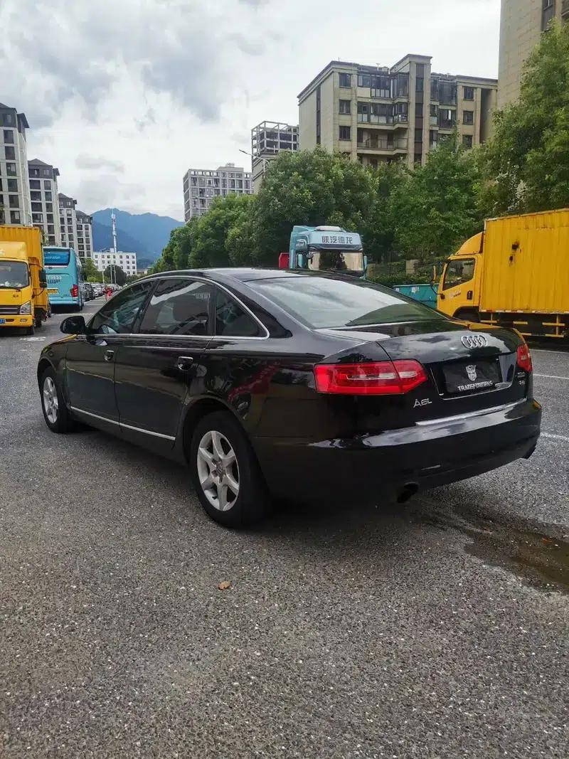 Audi A6L 2011 2.0 TFSI Automatic Standard Edition — миниатюра 5