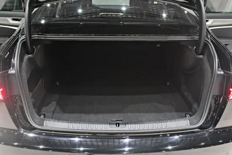 Audi A6L 2023 45 TFSI Premium Elegance — миниатюра 16