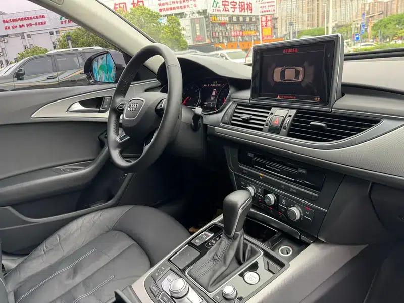 Audi A6L 2018 30th Anniversary Edition 35 TFSI Fashion Model — миниатюра 16