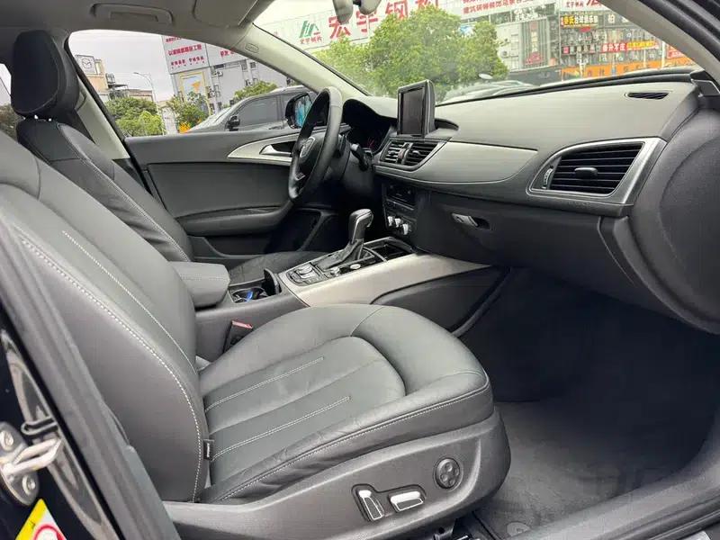 Audi A6L 2018 30th Anniversary Edition 35 TFSI Fashion Model — миниатюра 10