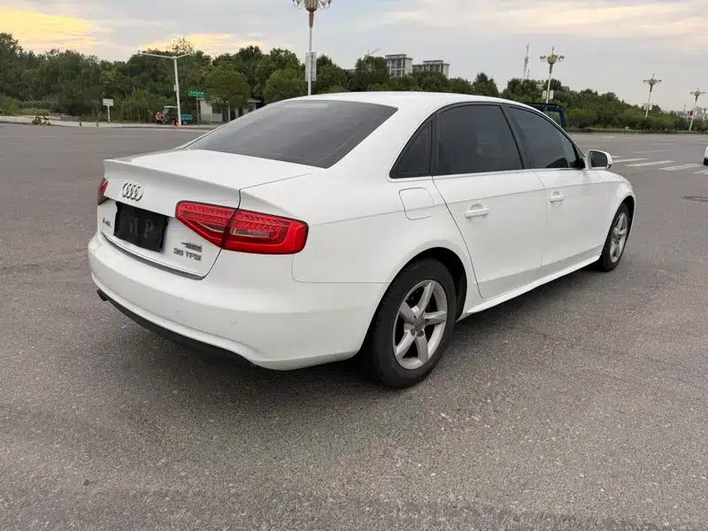 Audi A4L 2015 35 TFSI Automatic Standard Edition — миниатюра 6