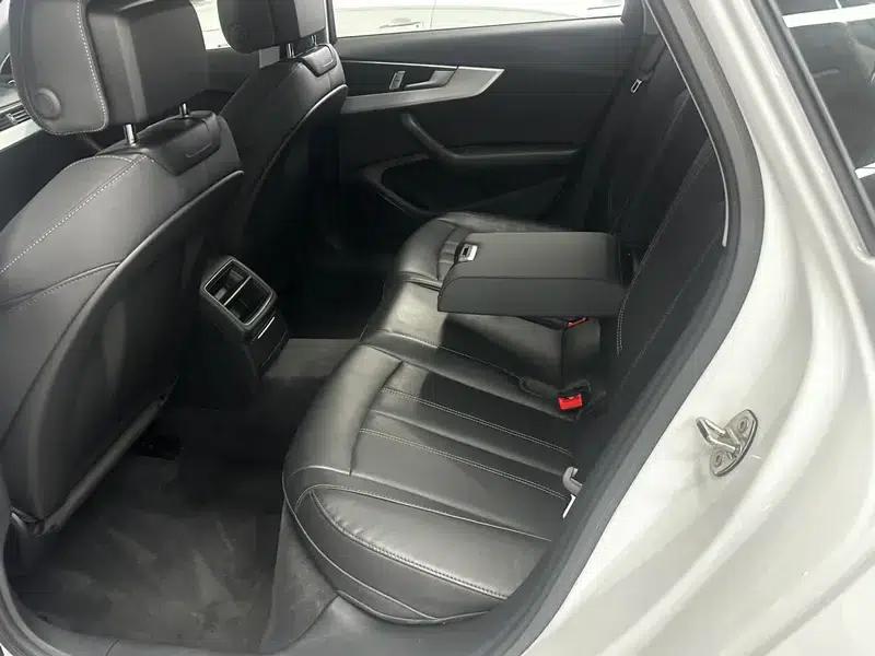 Audi A4L 2024 40 TFSI Fashion Dynamic Edition — миниатюра 9