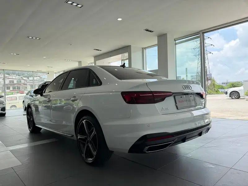 Audi A4L 2025 2 Million Unit Enjoyment Edition 40 TFSI Luxury Dynamic Model — миниатюра 4