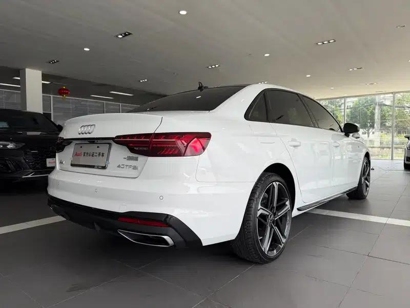 Audi A4L 2025 2 Million Unit Enjoyment Edition 40 TFSI Luxury Dynamic Model — миниатюра 6