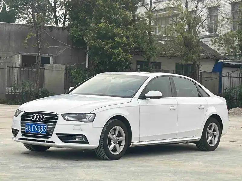 Audi A4L 2015 35 TFSI Automatic Standard Edition — миниатюра 1