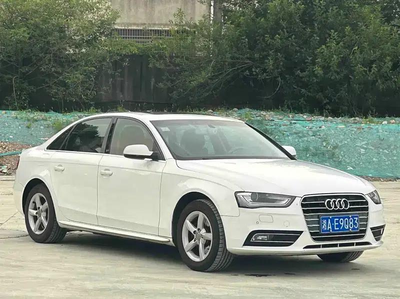 Audi A4L 2015 35 TFSI Automatic Standard Edition — миниатюра 3