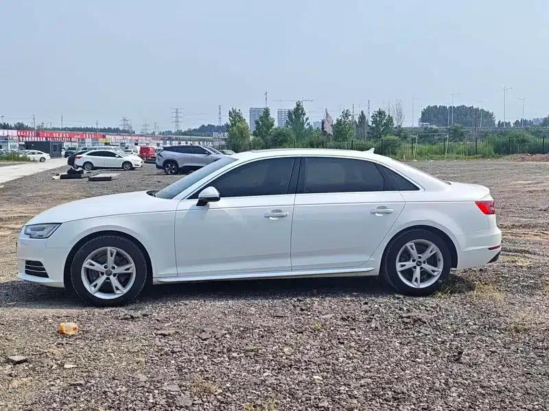 Audi A4L 2017 40 TFSI Fashion Edition — миниатюра 4