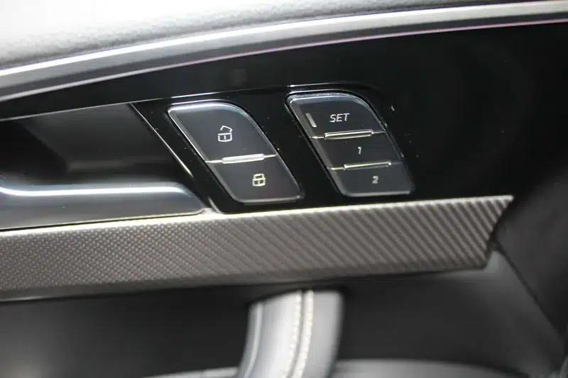 2024 Audi A4L 40 TFSI quattro RS Package (Sports Edition) — миниатюра 16
