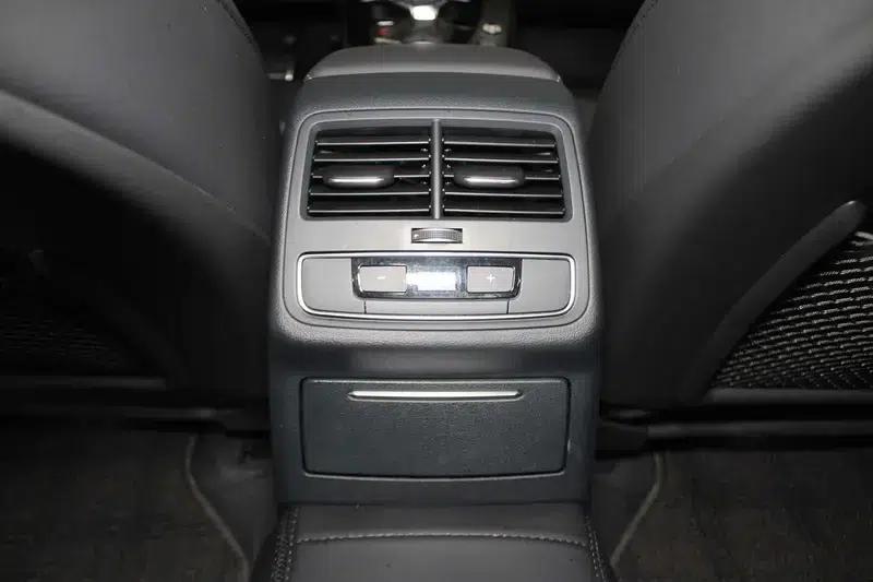 2024 Audi A4L 40 TFSI quattro RS Package (Sports Edition) — миниатюра 7