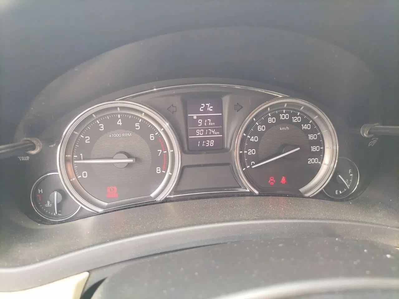 Suzuki Alivio 2015 1.6L Manual Comfort Model — миниатюра 11