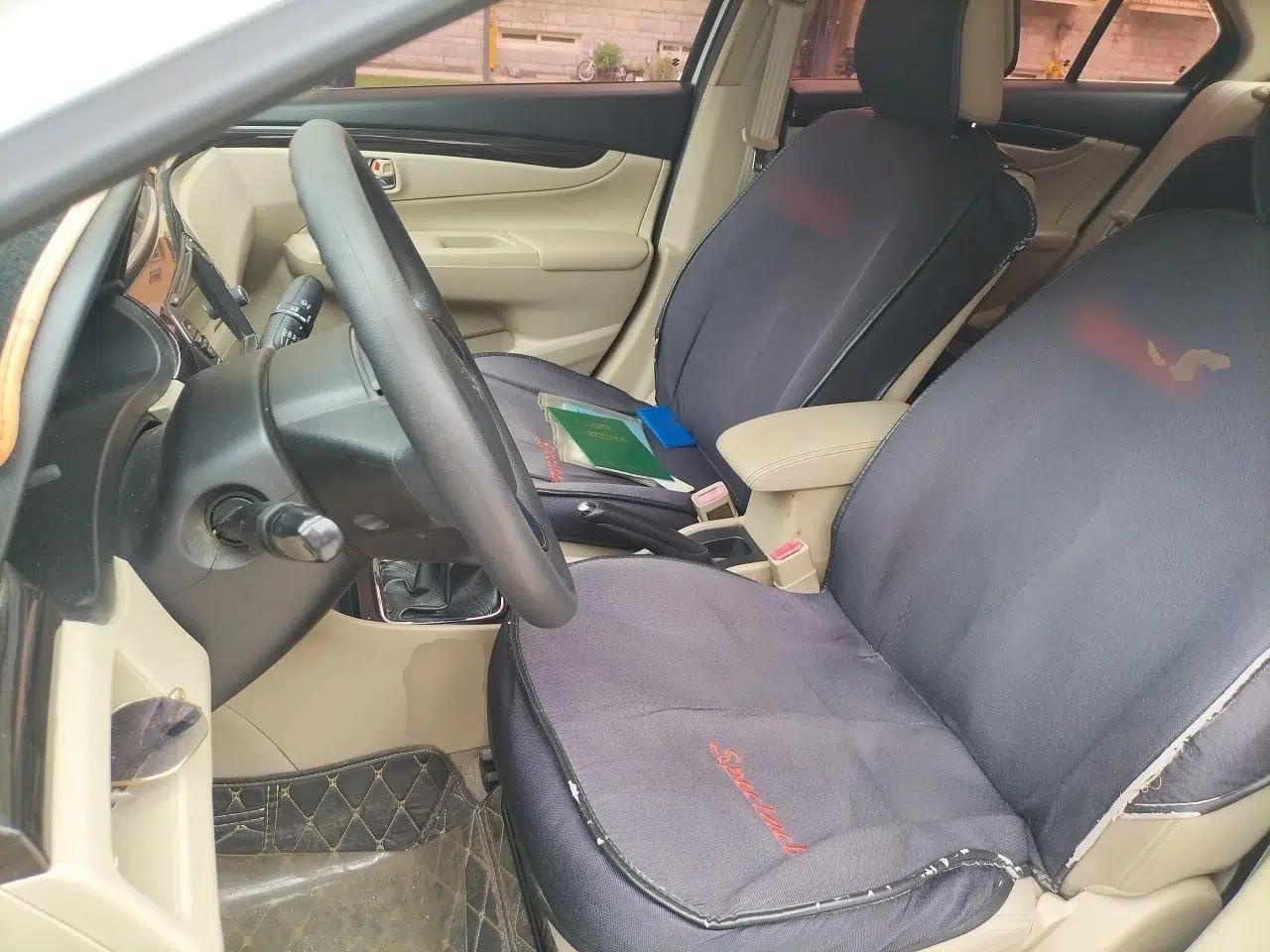 Suzuki Alivio 2015 1.6L Manual Comfort Model — миниатюра 15