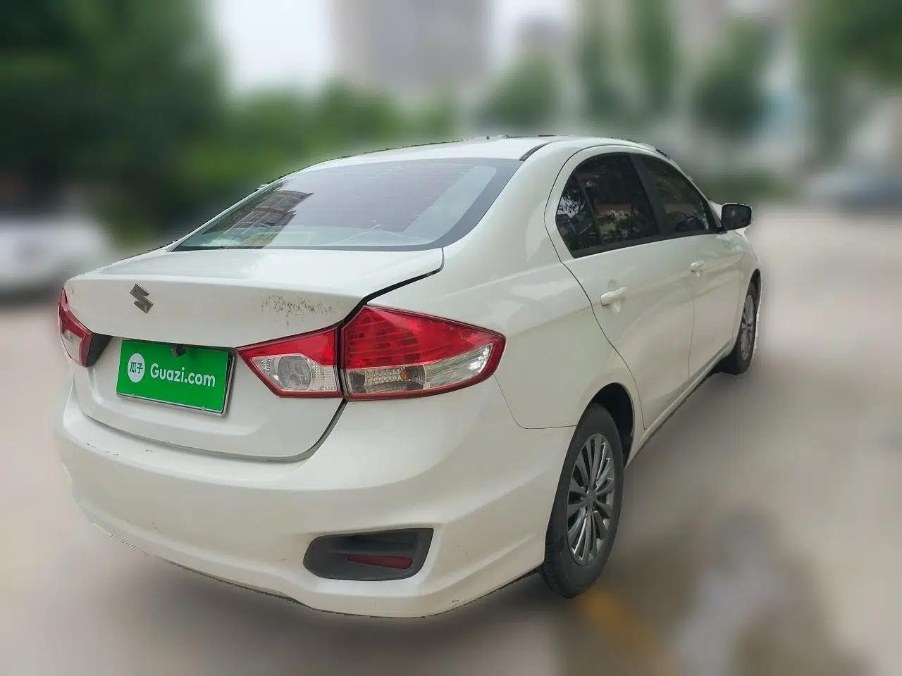 Suzuki Alivio 2015 1.6L Manual Comfort Model — миниатюра 6