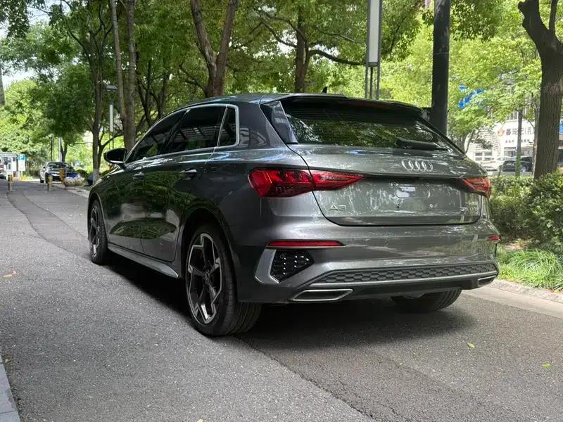 Audi A3 2023 Facelift Sportback 35 TFSI Luxury Sport — миниатюра 4