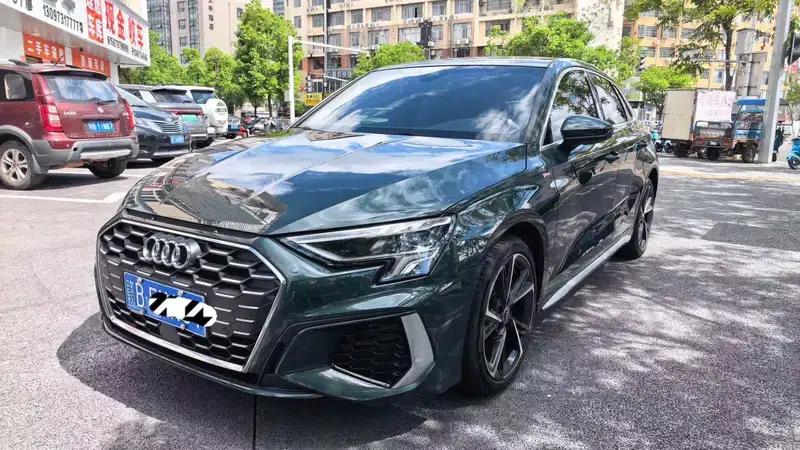 Audi A3 2023 Facelift Sportback 35 TFSI Fashion Sporty Model — миниатюра 1