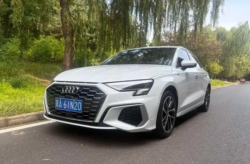 2022 Audi A3 A3L Limousine 35 TFSI Progressive Sport — миниатюра 1