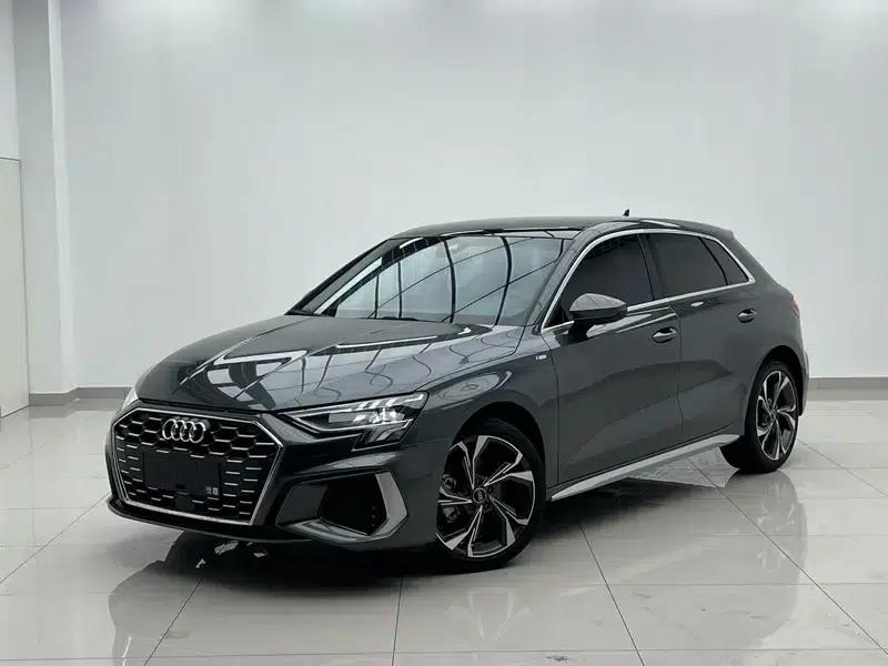 Audi A3 2023 Facelift Sportback 35 TFSI Fashion Sporty Model — миниатюра 1