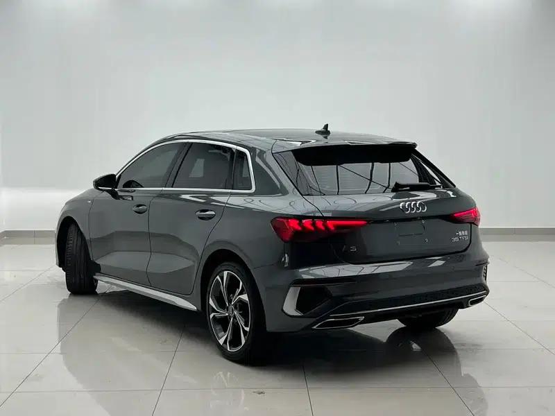 Audi A3 2023 Facelift Sportback 35 TFSI Fashion Sporty Model — миниатюра 4