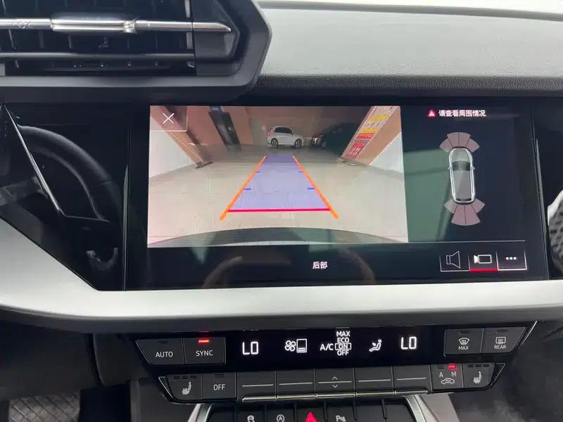Audi A3 2023 Facelift Sportback 35 TFSI Fashion Sporty Model — миниатюра 8