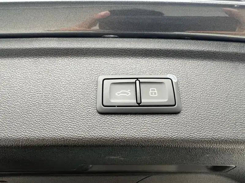 Audi A3 2023 Facelift Sportback 35 TFSI Fashion Sporty Model — миниатюра 9