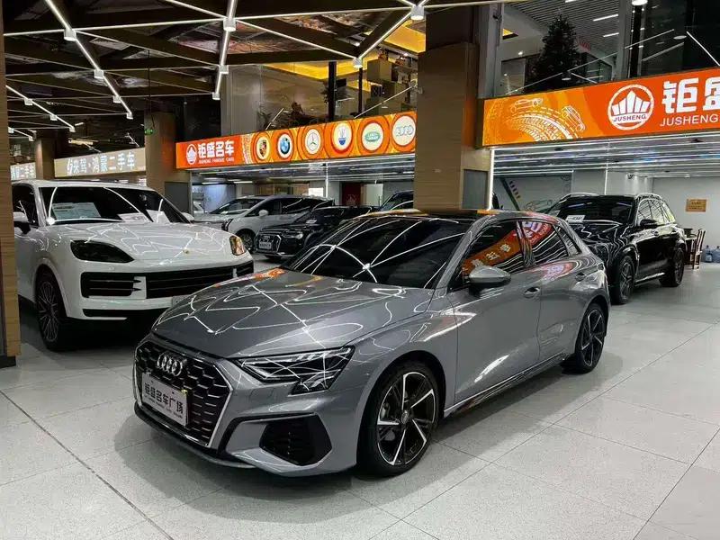 Audi A3 2021 Sportback 35 TFSI Fashion Sport — миниатюра 1