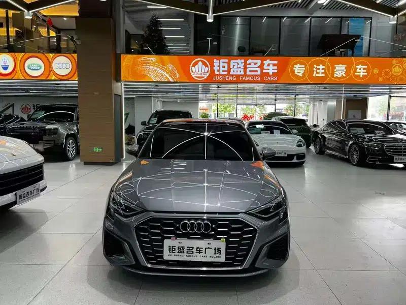 Audi A3 2021 Sportback 35 TFSI Fashion Sport — миниатюра 2