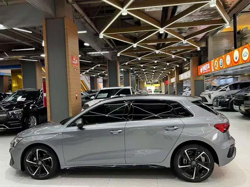 Audi A3 2021 Sportback 35 TFSI Fashion Sport — миниатюра 3