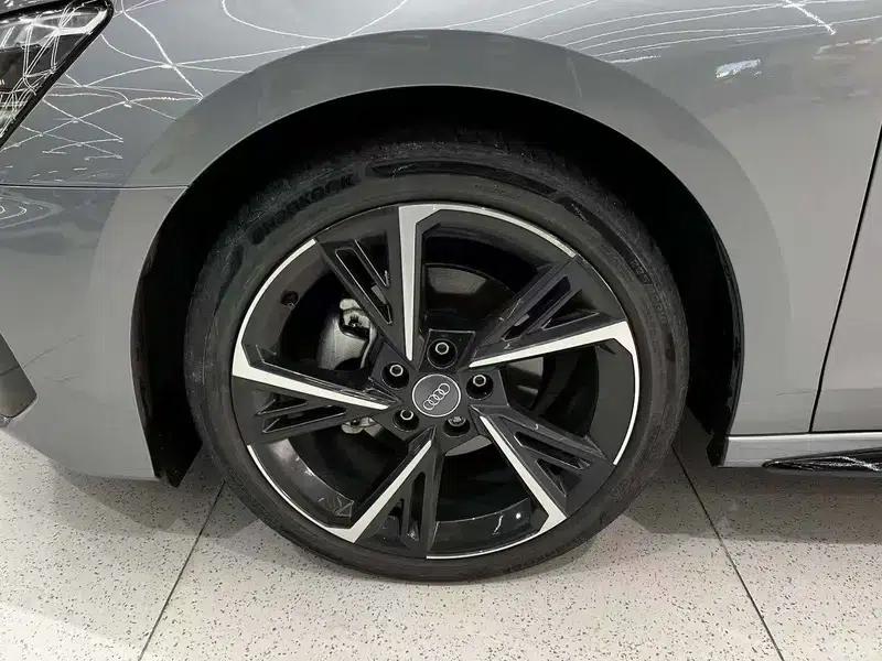 Audi A3 2021 Sportback 35 TFSI Fashion Sport — миниатюра 6