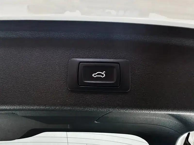 Audi A3 2021 Sportback 35 TFSI Fashion Sport — миниатюра 14