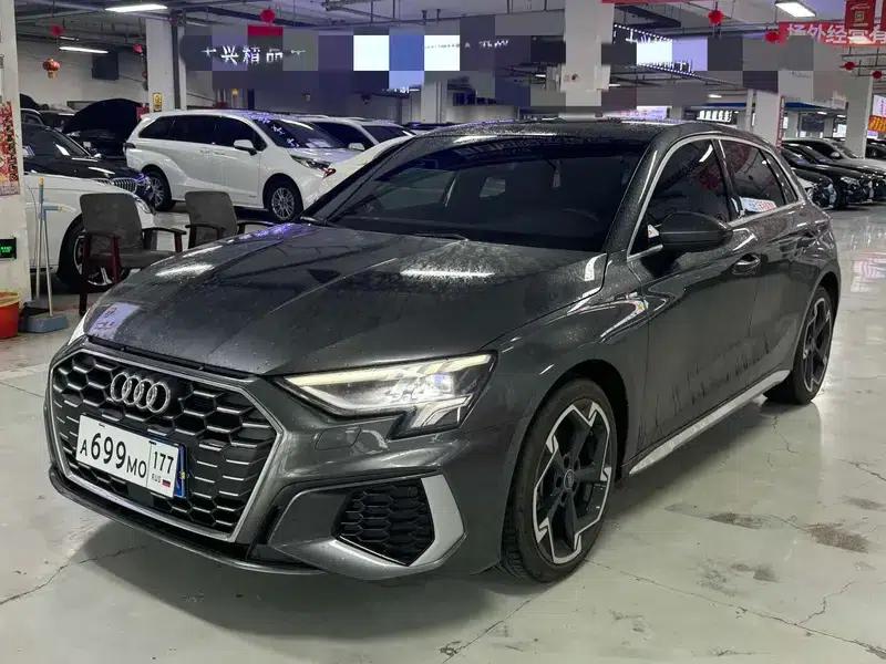 Audi A3 2023 Facelift Sportback 35 TFSI Luxury Sport — миниатюра 1