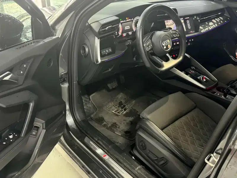 Audi A3 2023 Facelift Sportback 35 TFSI Luxury Sport — миниатюра 8