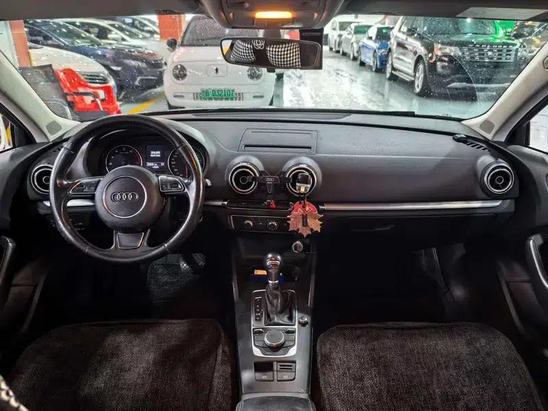Audi A3 2016 Sportback 35 TFSI Leading Edition — миниатюра 7
