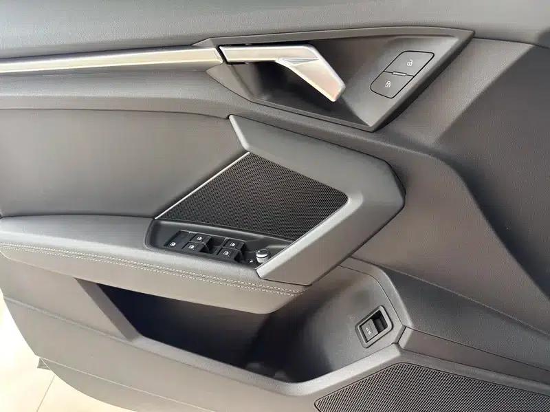 Audi A3 2023 Sportback 35 TFSI Fashion Sport — миниатюра 9