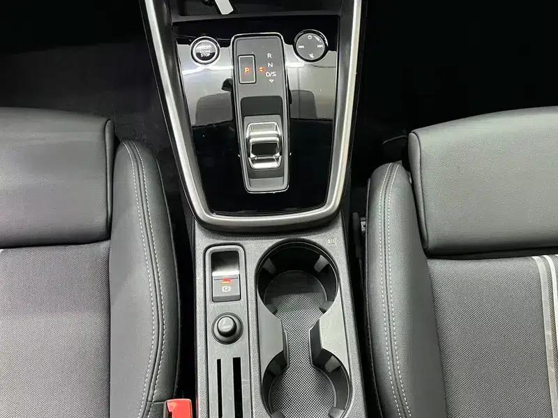 Audi A3 2023 Facelift Sportback 35 TFSI Fashion Sporty Model — миниатюра 18