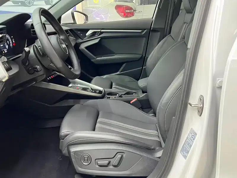 Audi A3 2023 Facelift Sportback 35 TFSI Fashion Sporty Model — миниатюра 20