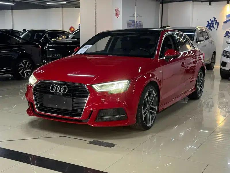 Audi A3 2018 30th Anniversary Edition Limousine 35 TFSI Fashion Model — миниатюра 1