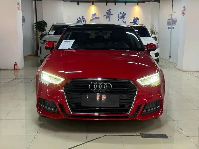 Audi A3 2018 30th Anniversary Edition Limousine 35 TFSI Fashion Model — миниатюра 2