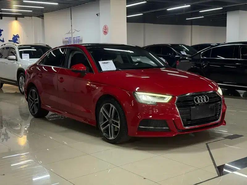 Audi A3 2018 30th Anniversary Edition Limousine 35 TFSI Fashion Model — миниатюра 3